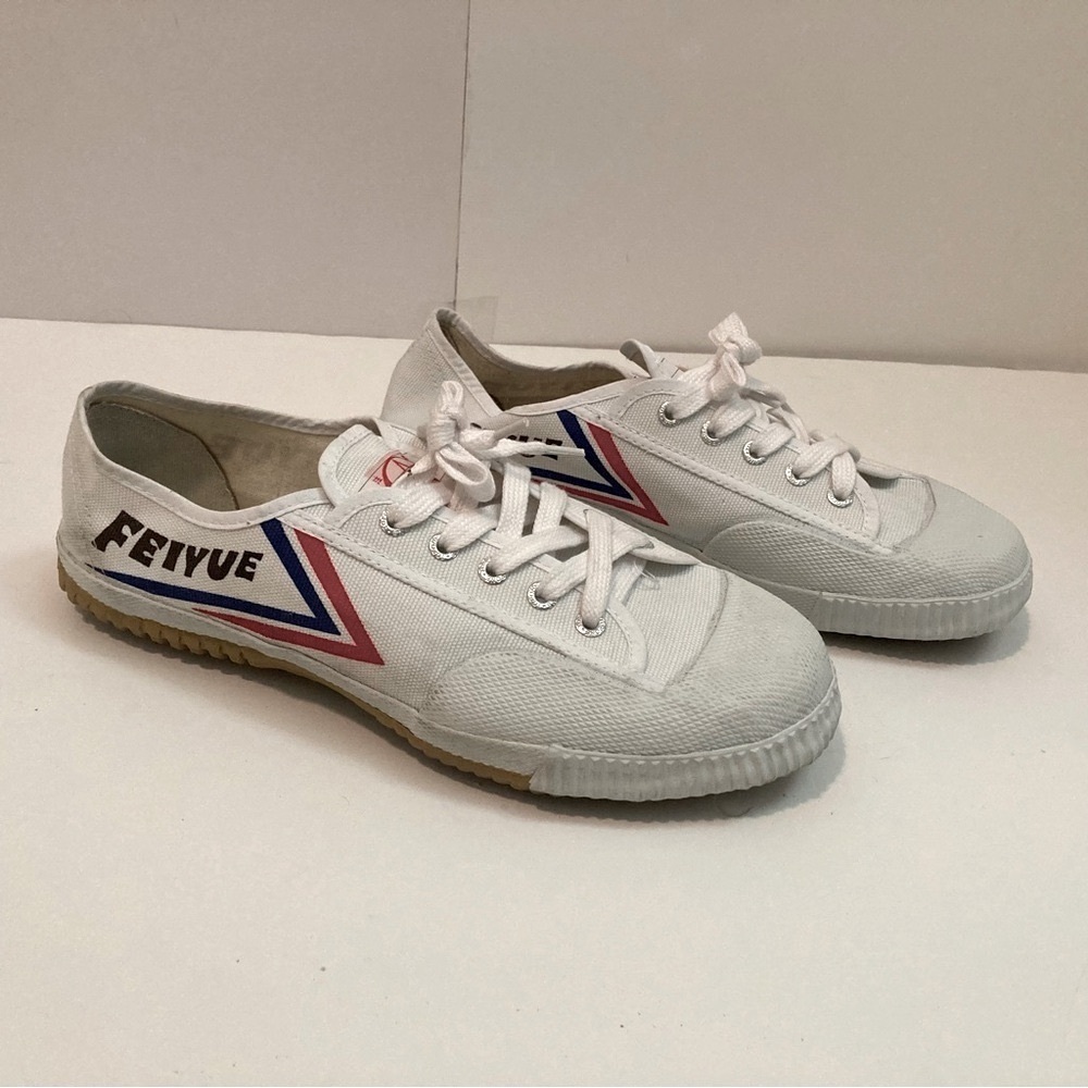 Feiyue White Canvas Sneakers with Red and Blue Accents FE LO 1920 size 1…